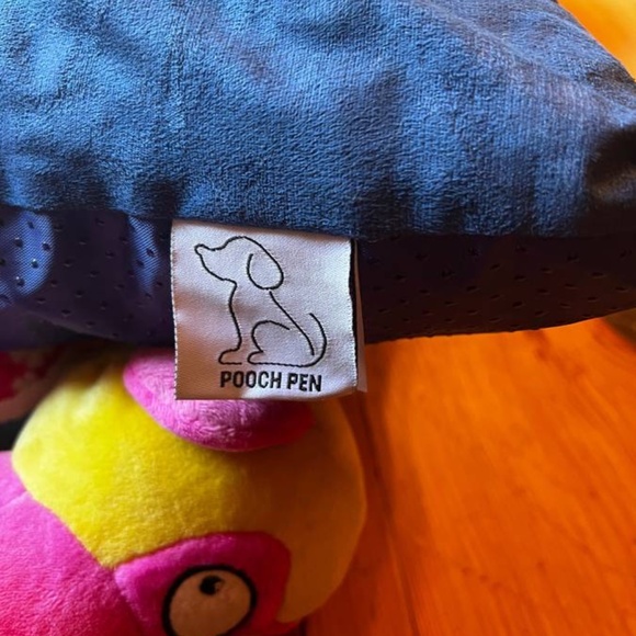 Pooch Pen Pet Bed Puppy Pads Clean Up Bags Kong Balls Toys Bundle 🥳 Host Pick 🥳 - Picture 7 of 16